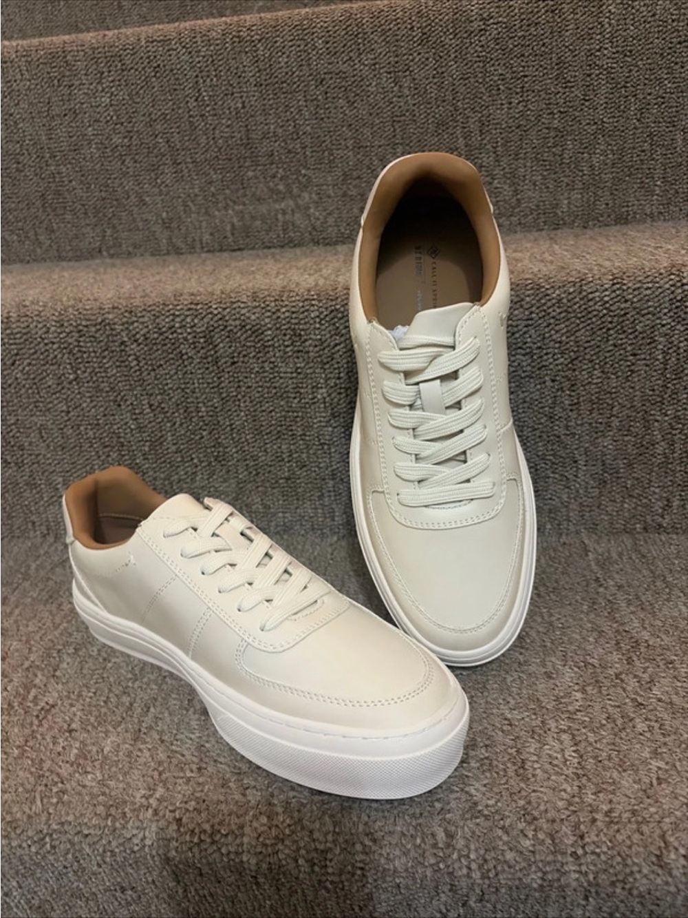 Call It Spring Men's Cream and Tan Low-Top Sneakers